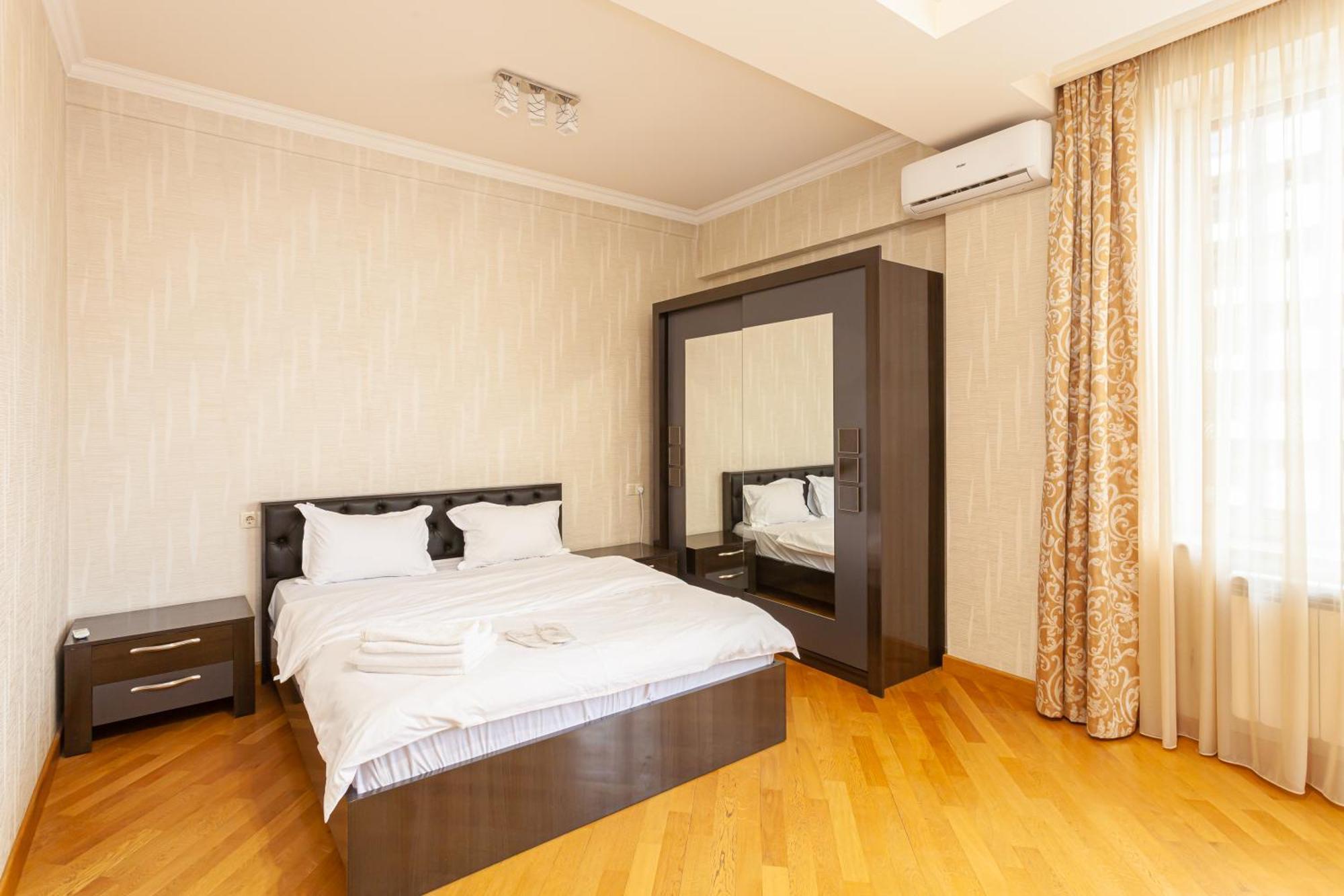 Stay Inn Apartments At Buzand 13 Street 耶烈万 外观 照片