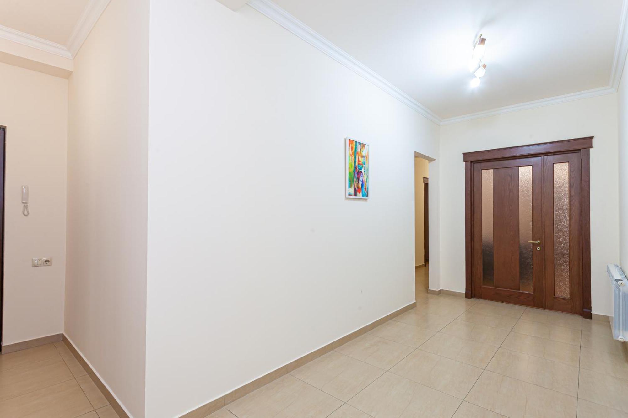 Stay Inn Apartments At Buzand 13 Street 耶烈万 外观 照片