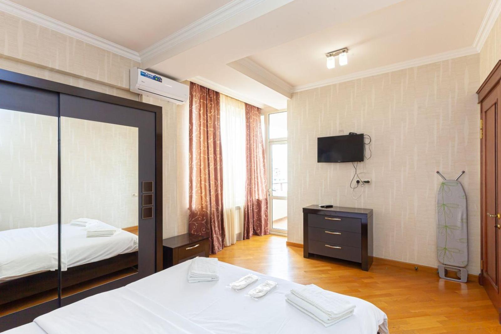 Stay Inn Apartments At Buzand 13 Street 耶烈万 外观 照片