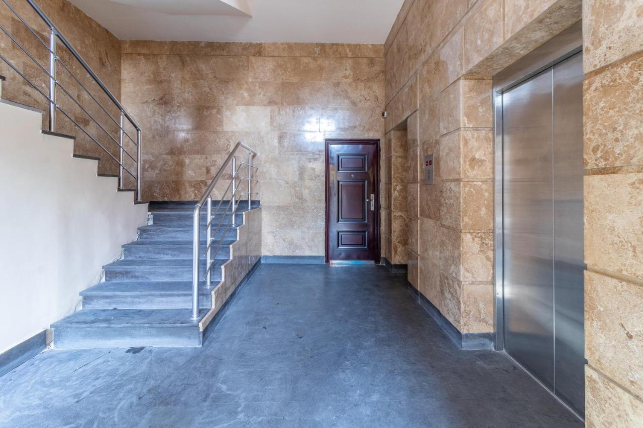 Stay Inn Apartments At Buzand 13 Street 耶烈万 外观 照片